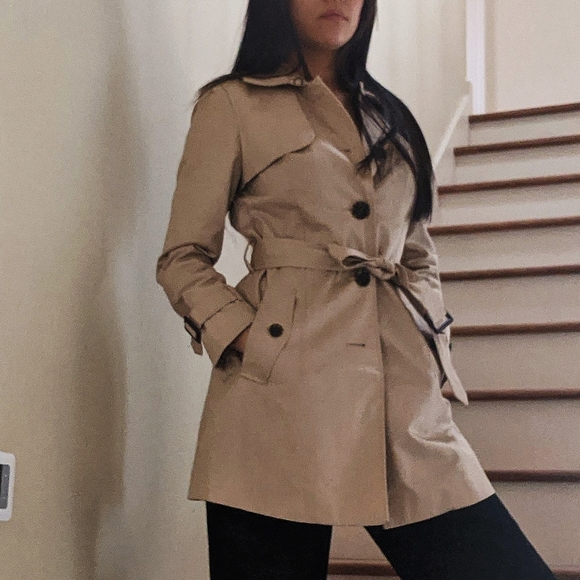 Banana Republic Trench Coat - Picture 2 of 11